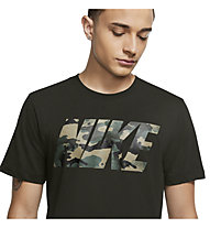 Nike Dri-FIT M's Camo Logo Training - T-Shirt - Herren, Dark Green
