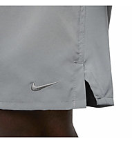 Nike Dri-FIT Unlimited 9" M - Trainingshosen - Herren , Grey