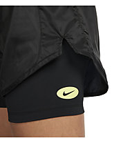 Nike Icon Clash Tempo Luxe - kurze Laufhose - Damen, Black