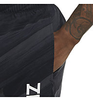 Nike Sport Clash Men's Woven - pantaloni fitness corti - uomo , Black/White